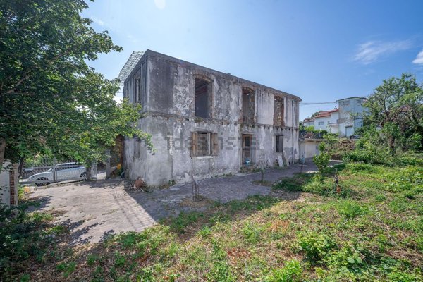 appartamento in vendita a Muggia in zona Chiampore