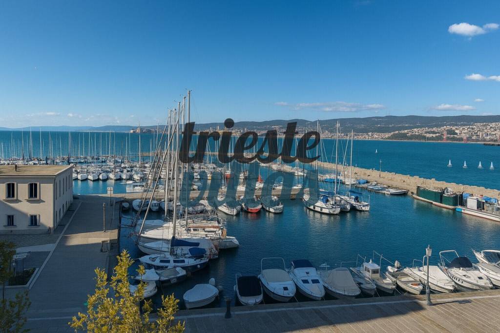 appartamento in vendita a Muggia