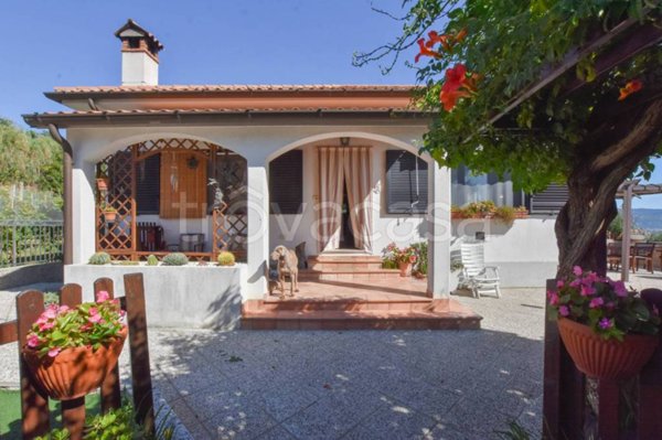 casa indipendente in vendita a Muggia