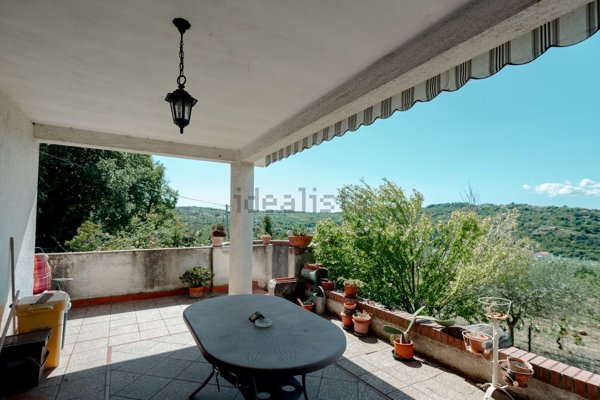 casa indipendente in vendita a Muggia in zona Santa Barbara