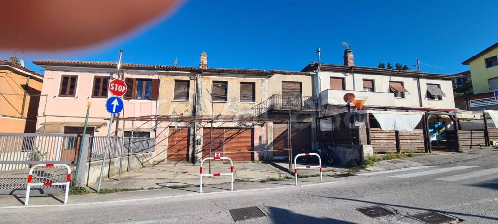 casa indipendente in vendita a Muggia