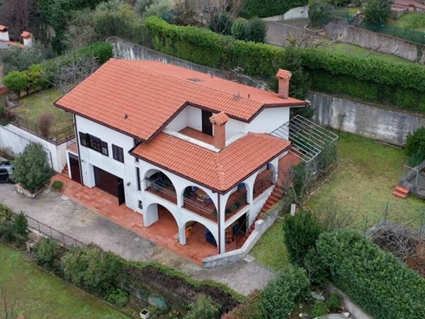 casa indipendente in vendita a Muggia in zona Chiampore