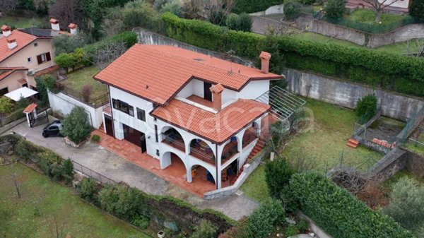casa indipendente in vendita a Muggia in zona Chiampore