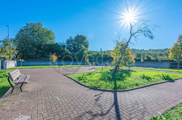 appartamento in vendita a Muggia in zona Aquilinia