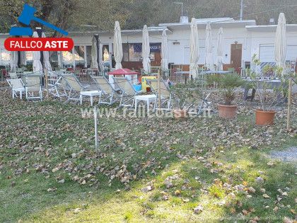 negozio in vendita a Muggia in zona Lazzaretto/San Bartolomeo