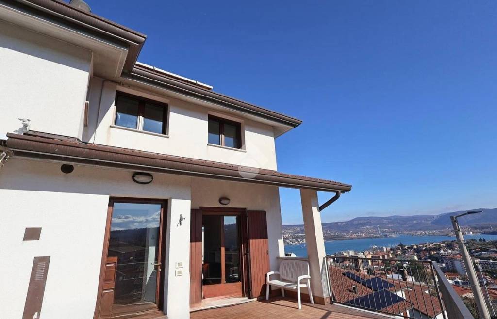 casa indipendente in vendita a Muggia