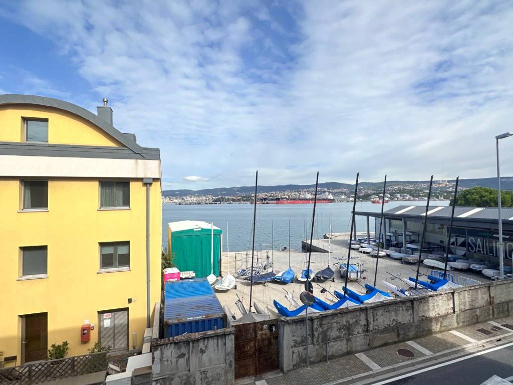 appartamento in vendita a Muggia