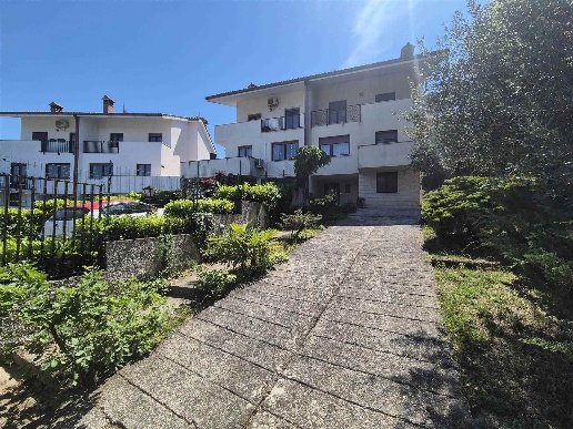 casa indipendente in vendita a Muggia in zona Santa Barbara