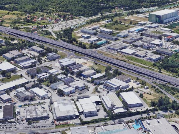 locale commerciale in vendita a Muggia