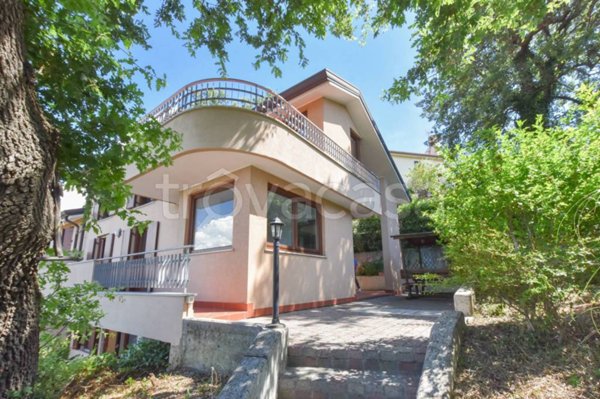 casa indipendente in vendita a Muggia