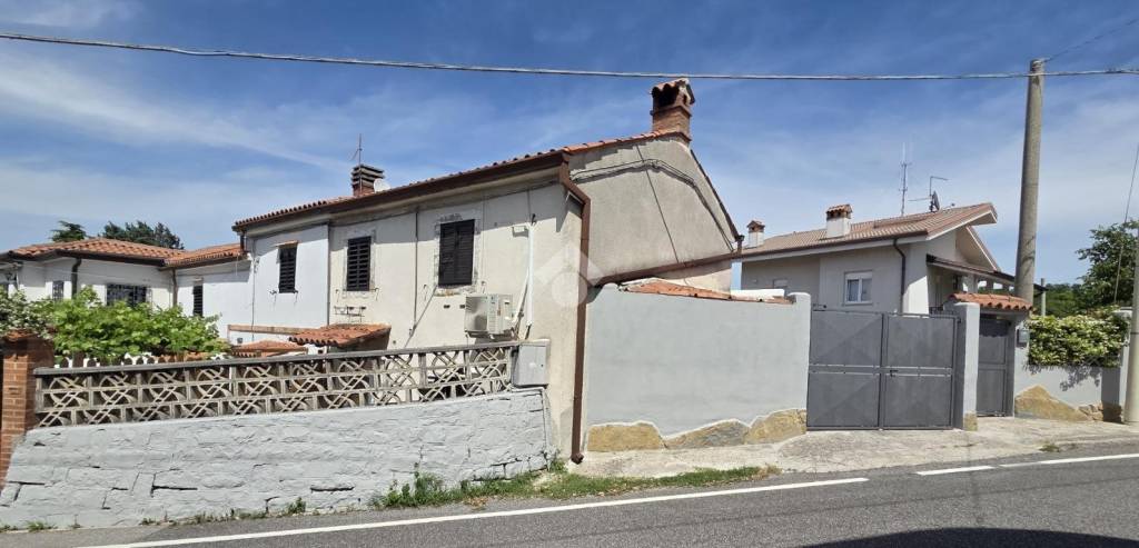 casa indipendente in vendita a Muggia in zona Chiampore