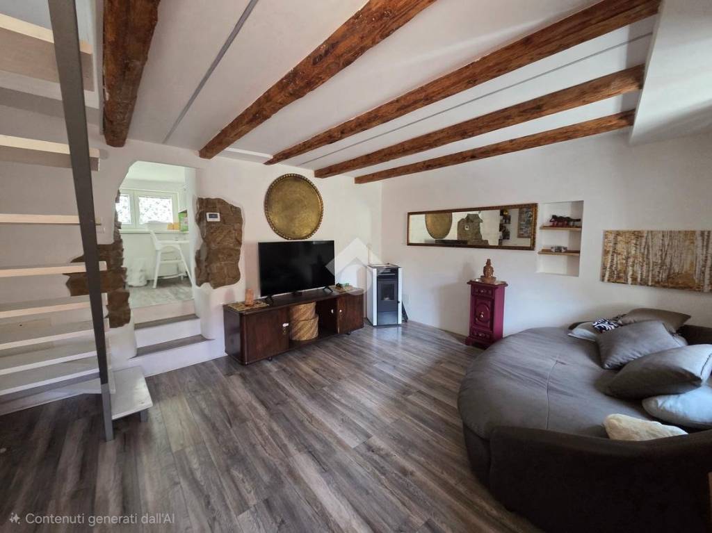 casa indipendente in vendita a Muggia in zona Chiampore