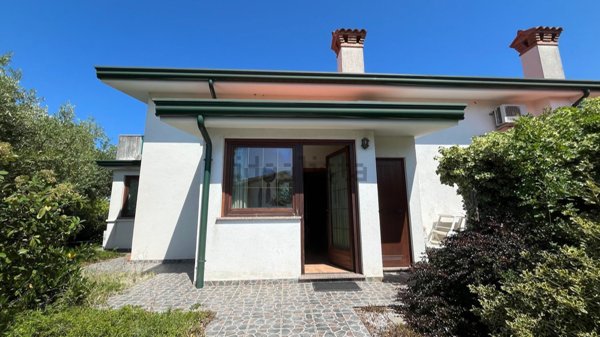 casa indipendente in vendita a Muggia in zona Lazzaretto/San Bartolomeo
