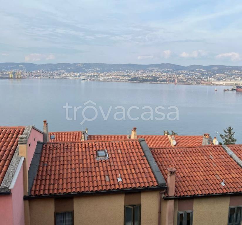 casa indipendente in vendita a Muggia