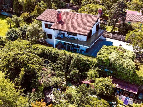 casa indipendente in vendita a Muggia in zona Chiampore