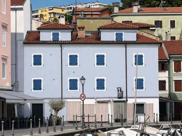intera palazzina in vendita a Muggia