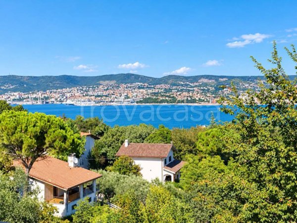 appartamento in vendita a Muggia in zona Zindis