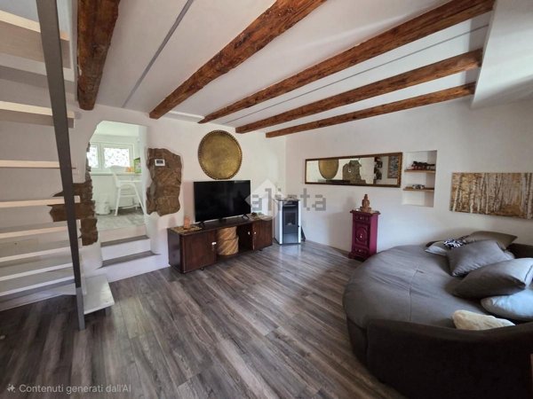 casa indipendente in vendita a Muggia in zona Chiampore