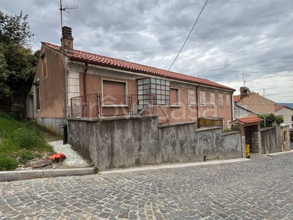 casa indipendente a San Dorligo della Valle in zona San Giuseppe della Chiusa