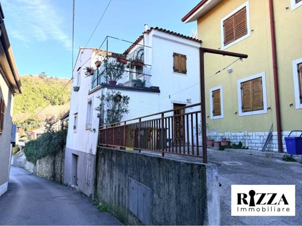 casa indipendente a San Dorligo della Valle in zona San Giuseppe della Chiusa