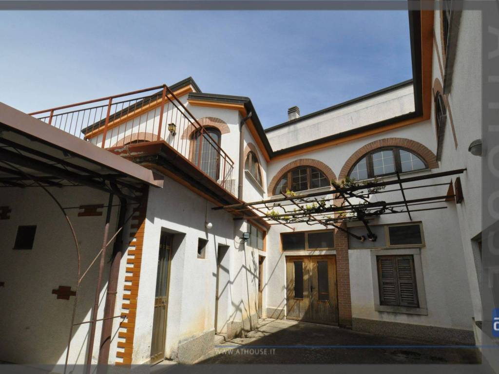 casa indipendente in vendita a Sgonico in zona Borgo Grotta Gigante