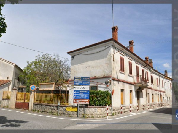 negozio in vendita a Sgonico in zona Borgo Grotta Gigante