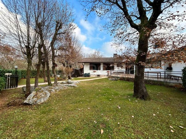 casa indipendente in vendita a Sgonico