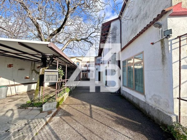 intera palazzina in vendita a Sgonico in zona Borgo Grotta Gigante