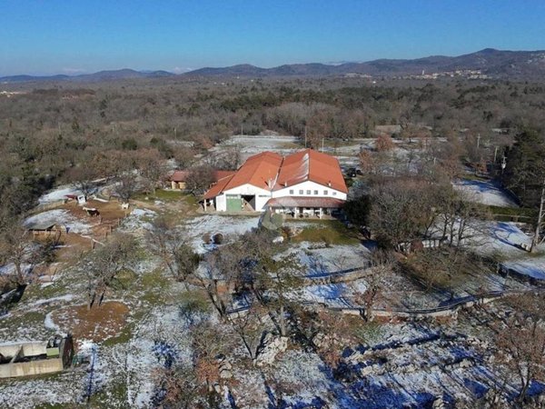 casa indipendente in vendita a Sgonico