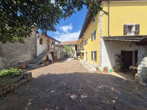 casa indipendente in vendita a Sgonico