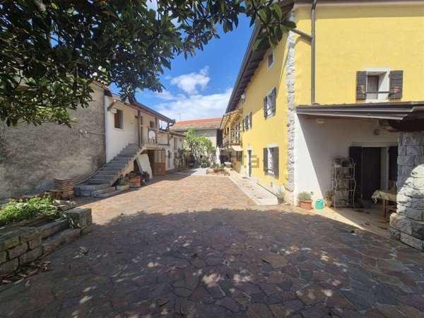 casa indipendente in vendita a Sgonico
