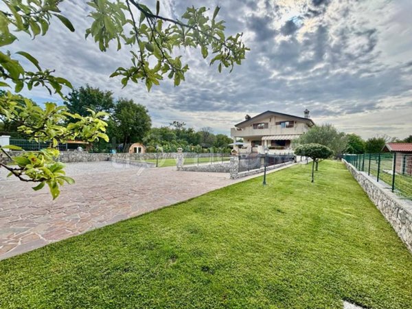 casa indipendente in vendita a Sgonico in zona Borgo Grotta Gigante