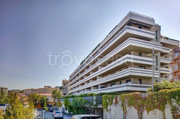 appartamento in vendita a Trieste in zona Campi Elisi