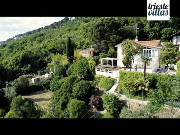 casa indipendente in vendita a Trieste in zona Grignano