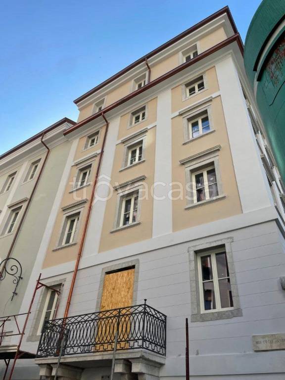 appartamento in vendita a Trieste in zona Città Vecchia