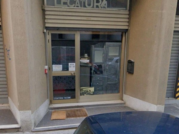 locale commerciale in vendita a Trieste in zona San Giacomo