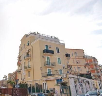 appartamento in vendita a Trieste in zona Borgo San Sergio