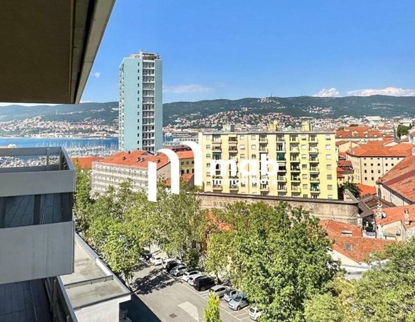 appartamento in vendita a Trieste in zona San Vito