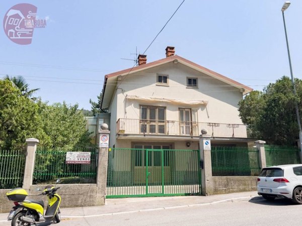 casa indipendente in vendita a Trieste in zona Rozzol