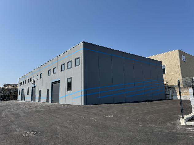 locale commerciale in vendita a Trieste