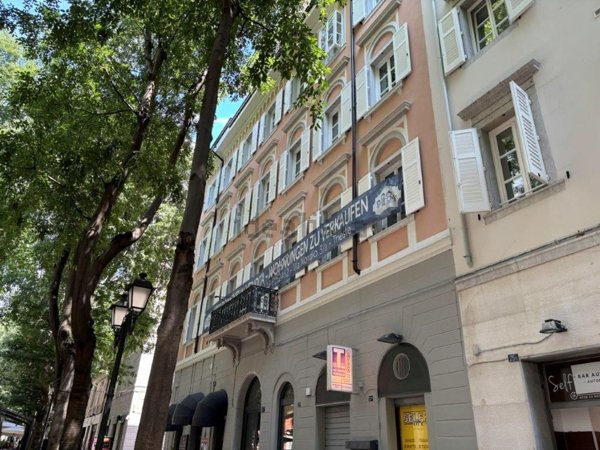 appartamento in vendita a Trieste in zona Città Vecchia
