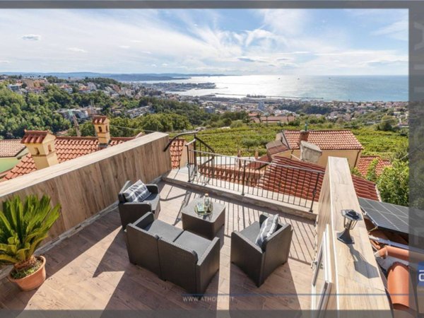 casa indipendente in vendita a Trieste in zona Barcola