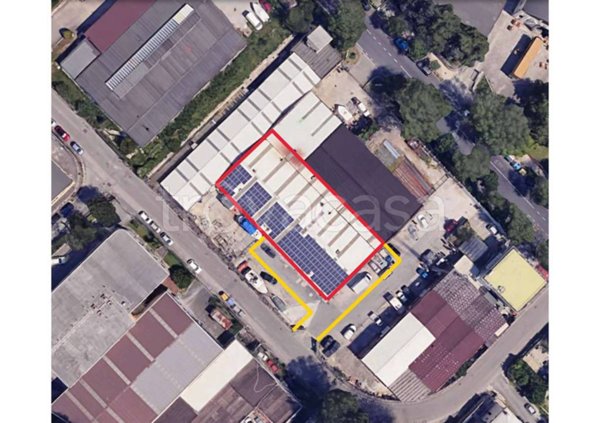 locale commerciale in vendita a Trieste in zona Borgo San Sergio