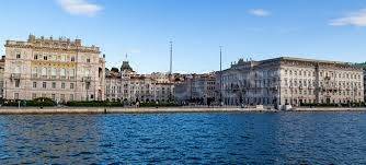 appartamento in vendita a Trieste in zona Città Vecchia