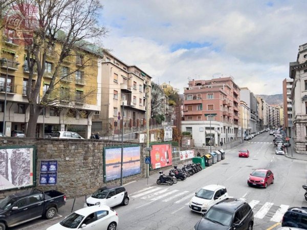 appartamento in vendita a Trieste in zona San Giusto
