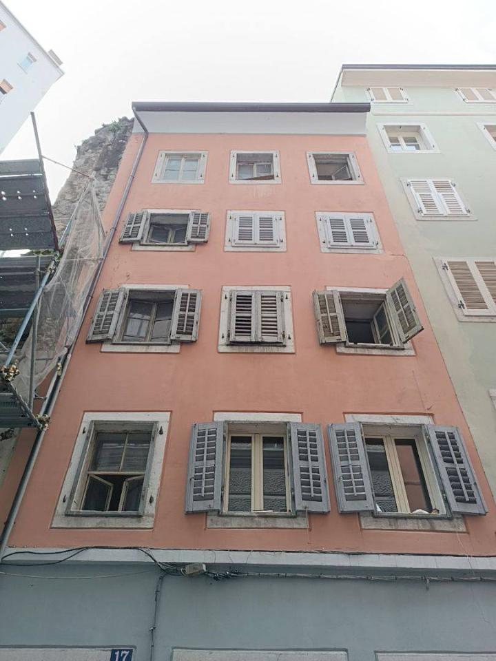 appartamento in vendita a Trieste in zona Città Vecchia