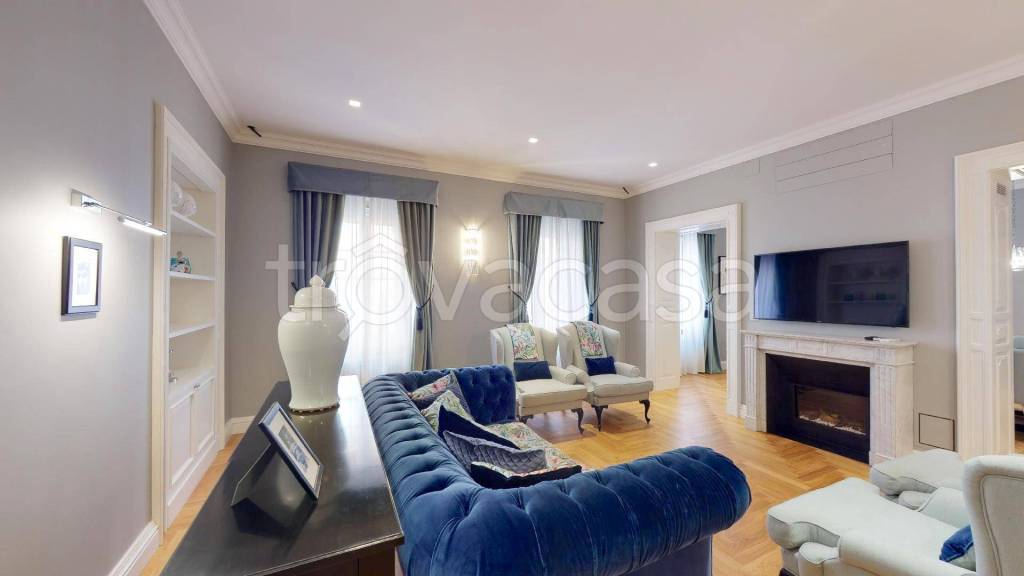 appartamento in vendita a Trieste in zona Cavana