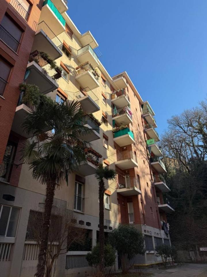 appartamento in vendita a Trieste in zona Roiano