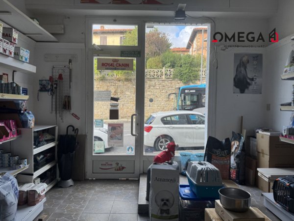 negozio in vendita a Trieste in zona Rozzol
