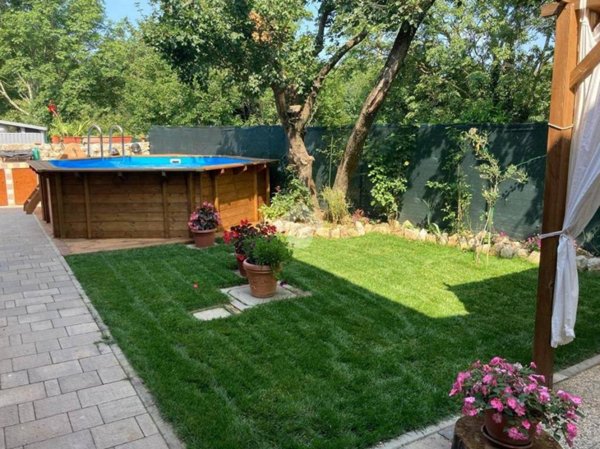 casa indipendente in vendita a Trieste in zona Trebiciano